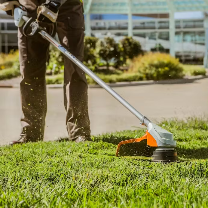 STIHL FSA 90 R バッテリー式草刈り機 AP300 2個付‼️ Stihl | FSA 90 R Battery Trimmer | Loop Handle | w/ AP 300 S