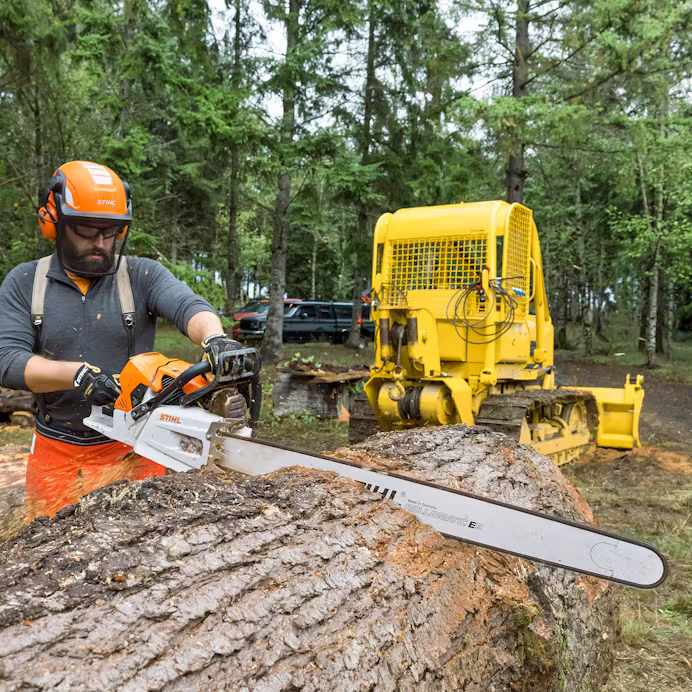 STIHL MS 881 MAGNUM® Heavy-Duty Gas Chainsaw for Sale – Foards STIHL MS 881 MAGNUM® Heavy-Duty Gas Chainsaw for Sale – Foards